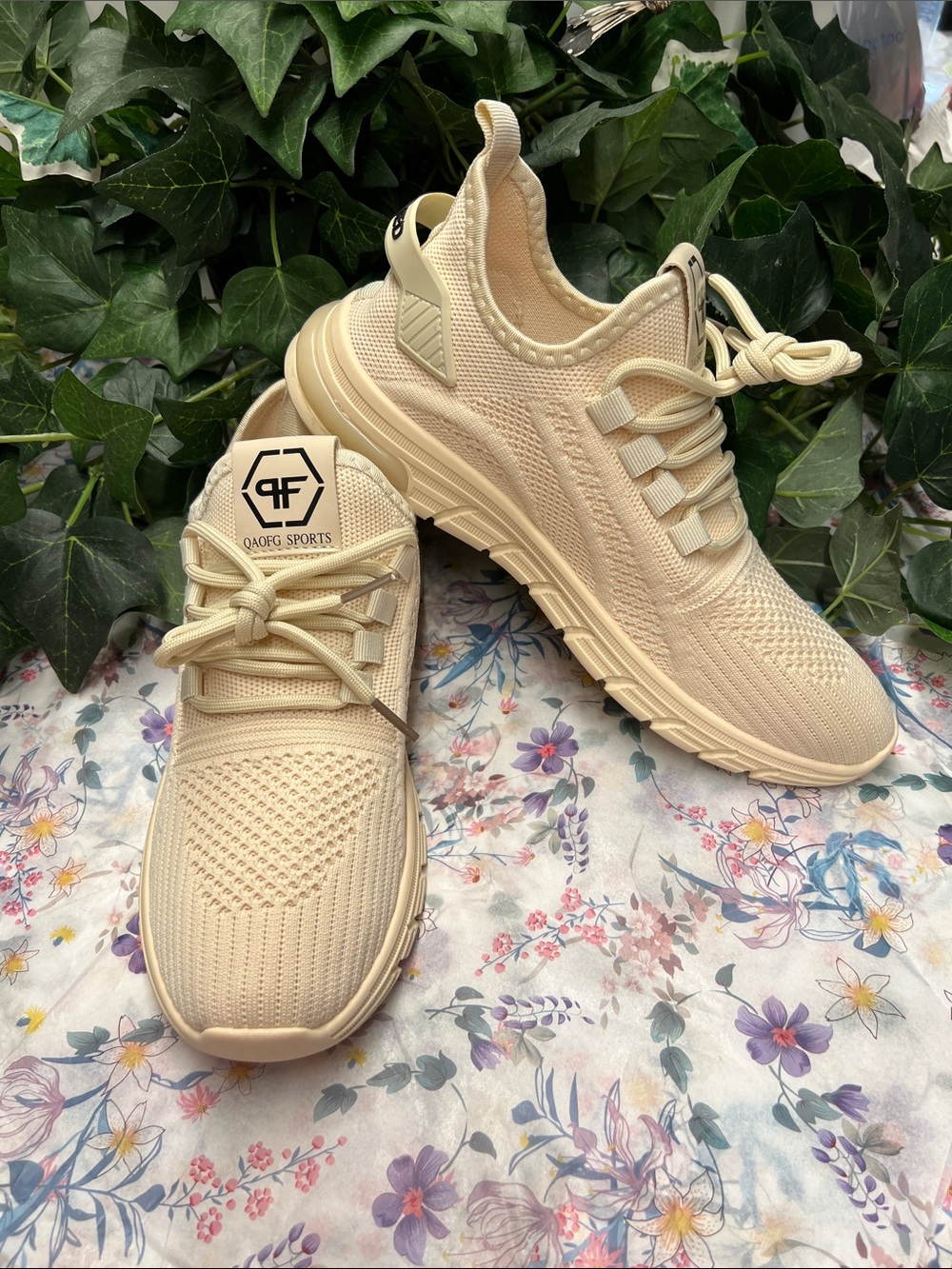 NWT-QAOFG Women’s Knit Sneaker in Cream